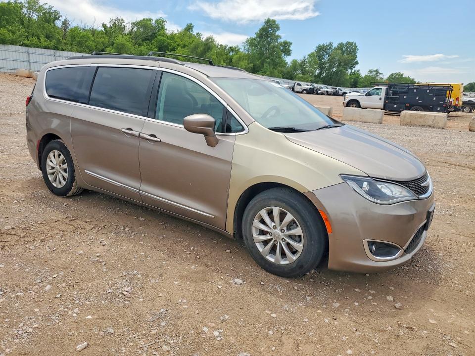 Продаж на аукціоні авто 2017 Chrysler Pacifica, vin: 2C4RC1BG5HR683135, номер лоту: 55557516