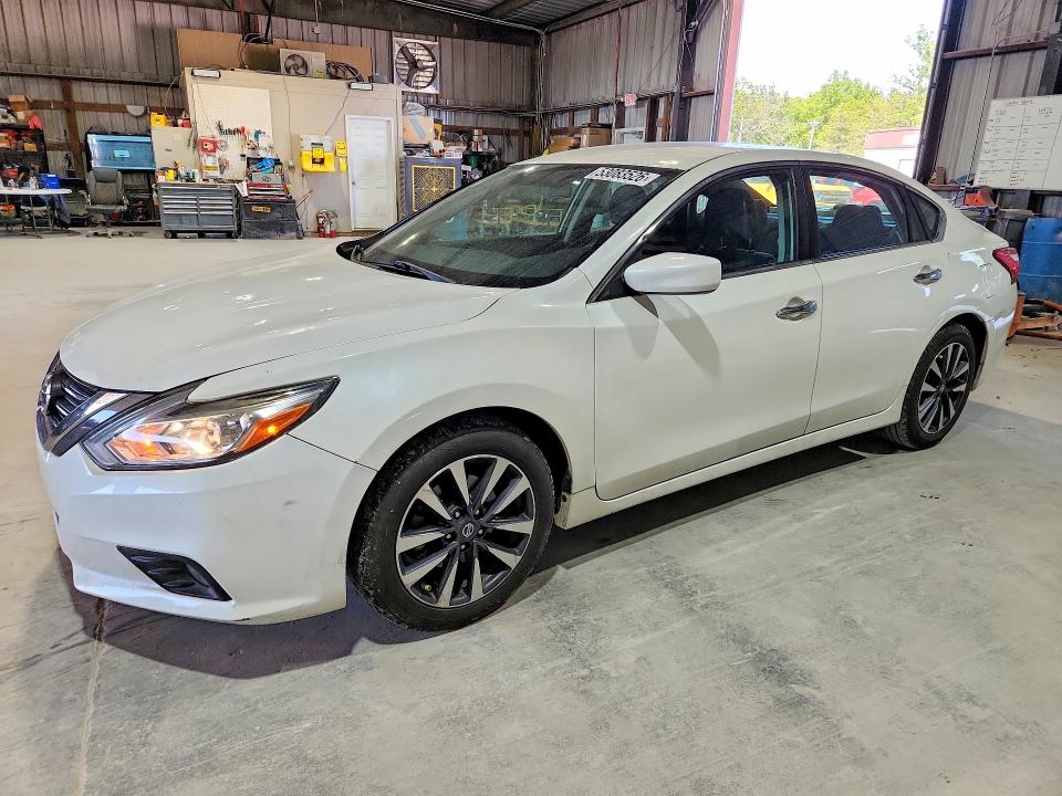 2017 Nissan Altima მანქანა იყიდება აუქციონზე, vin: 1N4AL3APXHC195145, აუქციონის ნომერი: 53083526