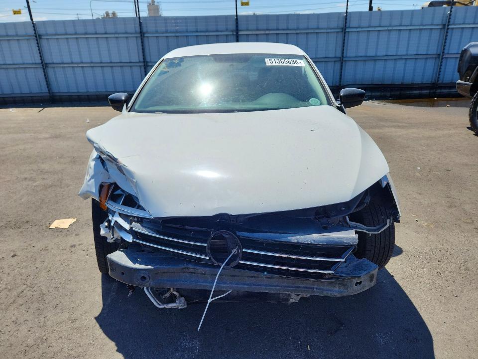 51365636 :رقم المزاد ، 3VWDB7AJ6JM204776 vin ، 2018 Volkswagen Jetta مزاد بيع