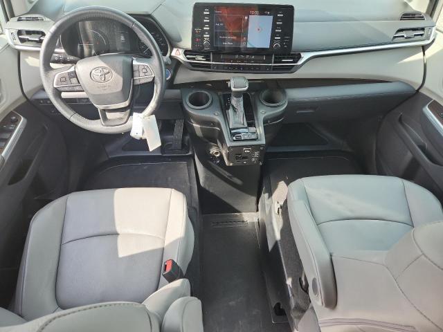 52484406 :رقم المزاد ، 5TDJRKEC6MS039901 vin ، 2021 Toyota Sienna مزاد بيع