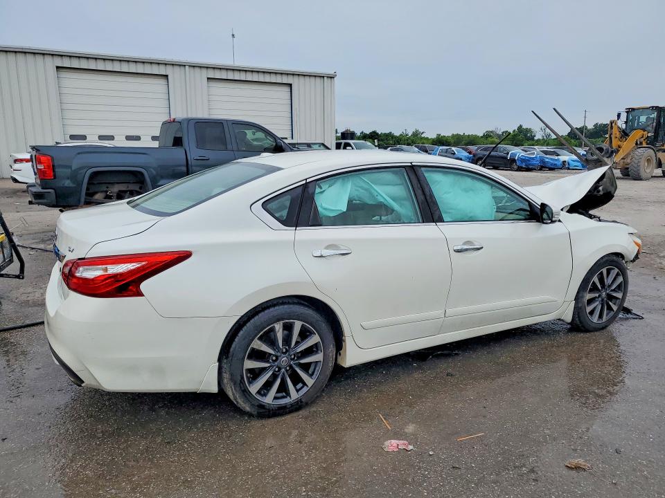 53269166 :رقم المزاد ، 1N4AL3AP2GC152028 vin ، 2016 Nissan Altima مزاد بيع