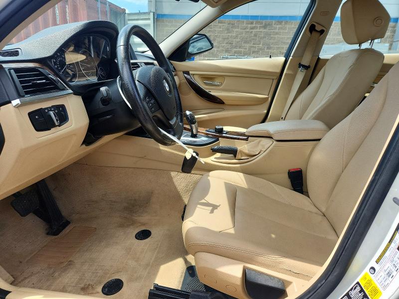 53360046 :رقم المزاد ، WBA3C3C50DF978706 vin ، 2013 Bmw 320 مزاد بيع
