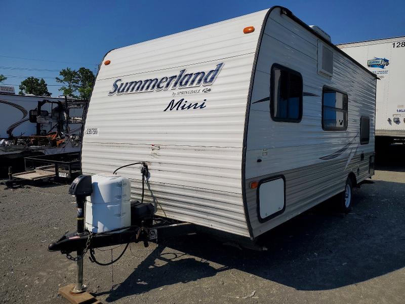 52967896 :رقم المزاد ، 4YDT18011F3151564 vin ، 2015 Keystone Summerland مزاد بيع