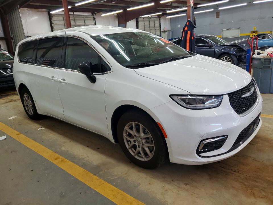 2024 Chrysler Pacifica მანქანა იყიდება აუქციონზე, vin: 2C4RC1BG4RR119137, აუქციონის ნომერი: 53213046