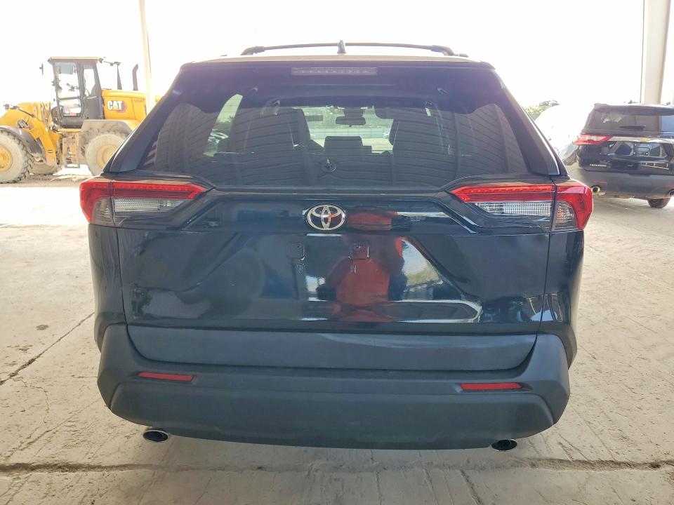 Продажа на аукционе авто 2021 Toyota Rav4, vin: 2T3C1RFV4MC122770, номер лота: 52516216