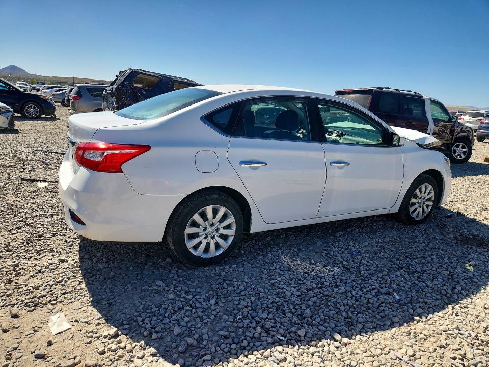 52734656 :رقم المزاد ، 3N1AB7AP2JY202626 vin ، 2018 Nissan Sentra مزاد بيع
