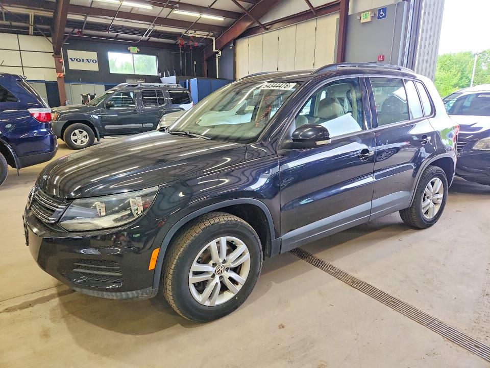 Auction sale of the 2017 Volkswagen Tiguan, vin: WVGBV7AXXHK000324, lot number: 54344476