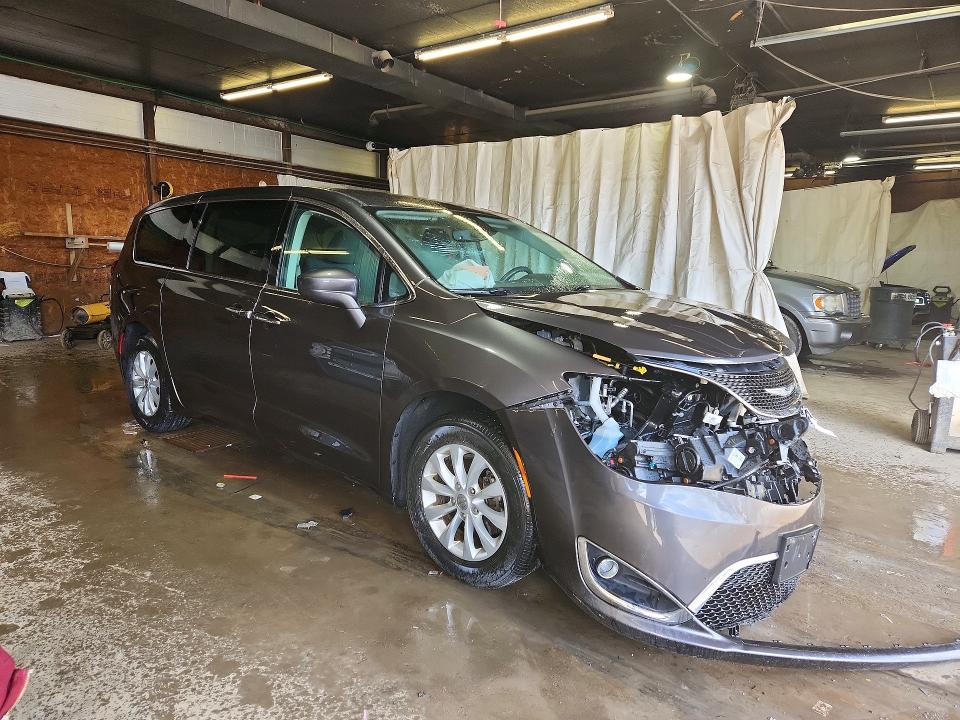 Продажа на аукционе авто 2020 Chrysler Pacifica, vin: 2C4RC1FG3LR102167, номер лота: 53373486