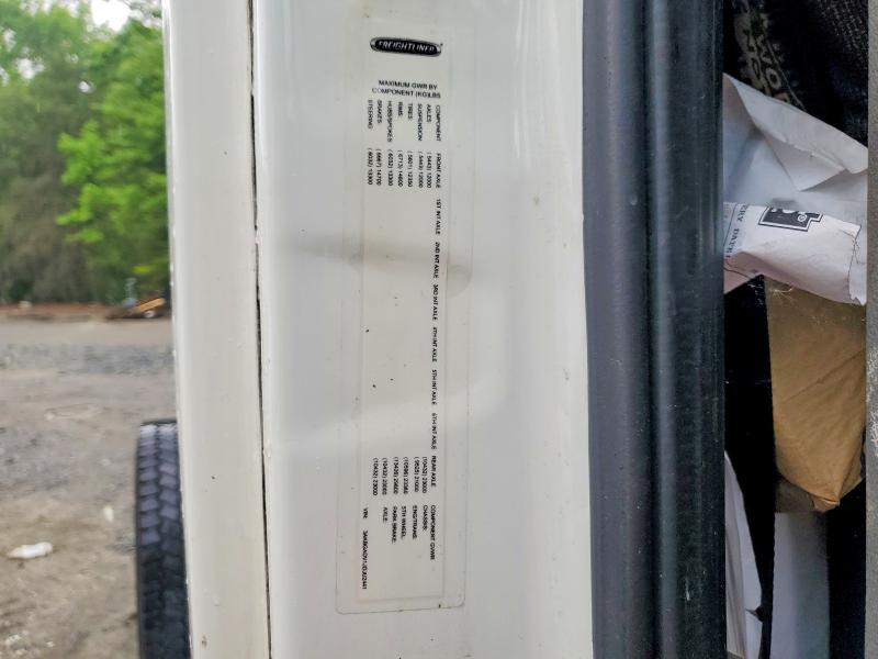 48526046 :رقم المزاد ، 3AKBGADV1JDJU2441 vin ، 2018 Freigliner Cascadia 113 مزاد بيع