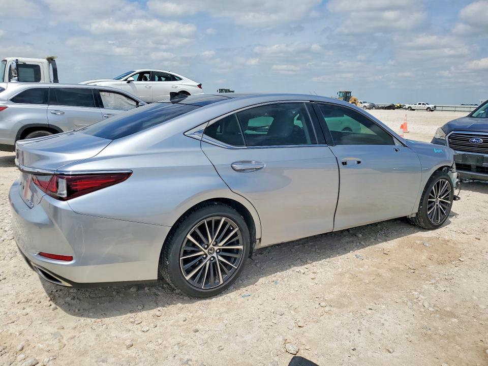 2022 Lexus Es 350 მანქანა იყიდება აუქციონზე, vin: 58ADZ1B14NU131049, აუქციონის ნომერი: 51624866