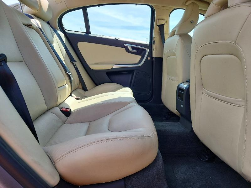 2018 Volvo S60 მანქანა იყიდება აუქციონზე, vin: LYV402TK2JB185618, აუქციონის ნომერი: 52130356