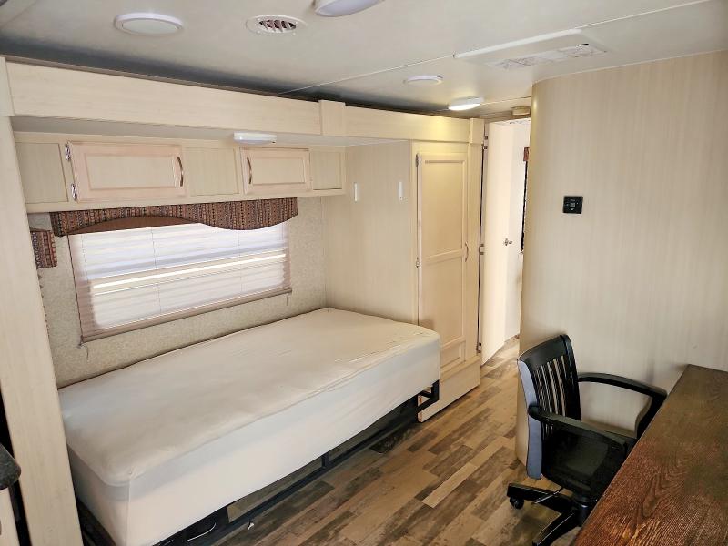2017 Winnebago Minnie მანქანა იყიდება აუქციონზე, vin: 54CTM1R23H3031927, აუქციონის ნომერი: 51330536