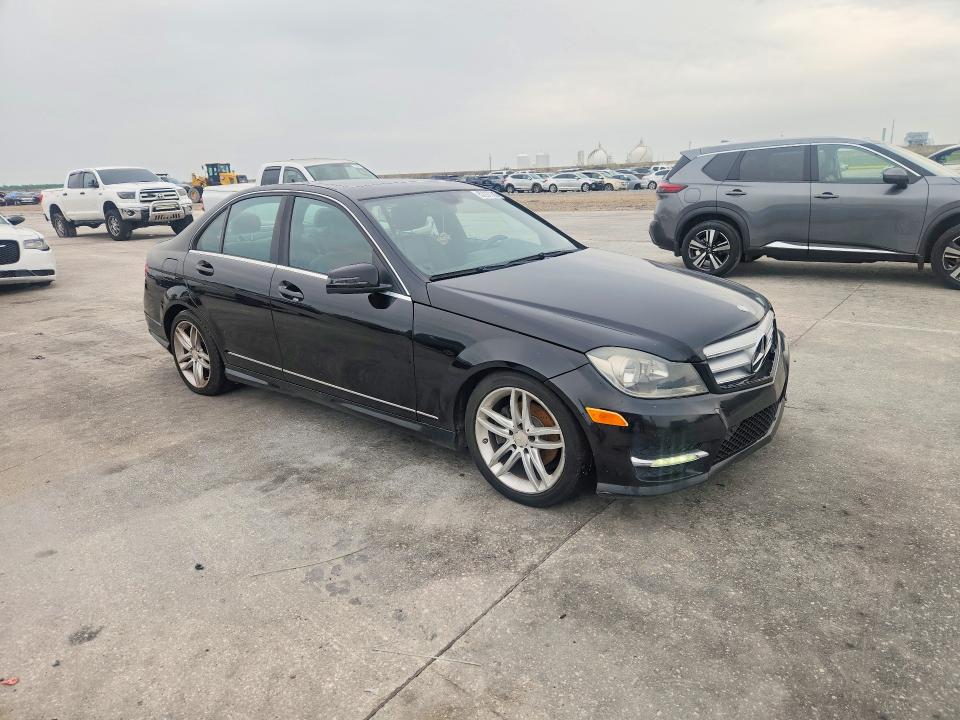 Aukcja sprzedaży 2013 Mercedes-benz C, vin: WDDGF4HB9DR269681, numer aukcji: 52207326