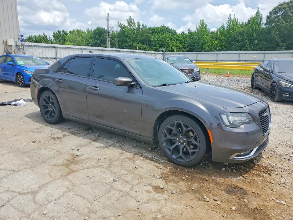 2019 Chrysler 300 მანქანა იყიდება აუქციონზე, vin: 2C3CCABGXKH654141, აუქციონის ნომერი: 54099986