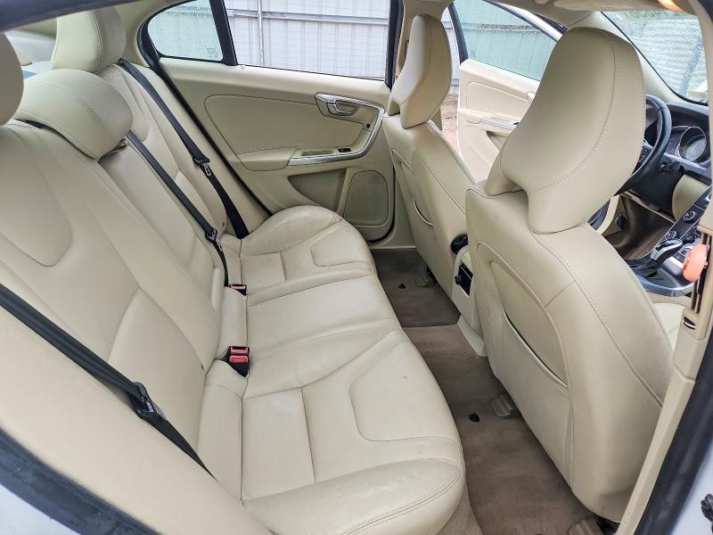 2015 Volvo S60 მანქანა იყიდება აუქციონზე, vin: YV140MFB6F1315531, აუქციონის ნომერი: 53214856
