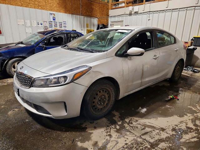 2018 Kia Forte მანქანა იყიდება აუქციონზე, vin: 3KPFK4A77JE209641, აუქციონის ნომერი: 54679036