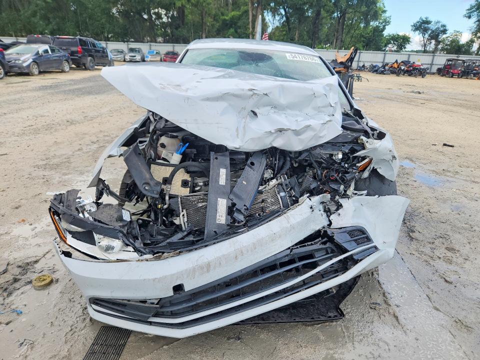 56668236 :رقم المزاد ، 3VW2B7AJ5HM265845 vin ، 2017 Volkswagen Jetta مزاد بيع