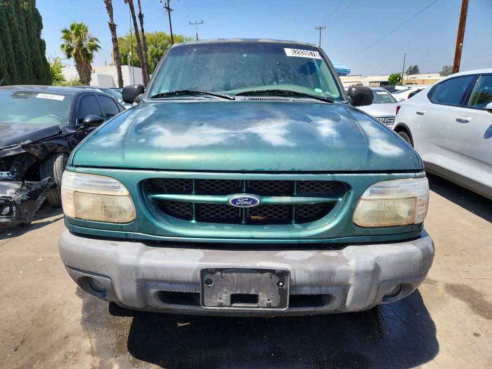52939576 :رقم المزاد ، 1FMZU62X9YZC31135 vin ، 2000 Ford Explorer مزاد بيع