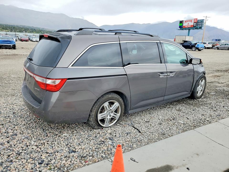 52666496 :رقم المزاد ، 5FNRL5H98BB034500 vin ، 2011 Honda Odyssey مزاد بيع