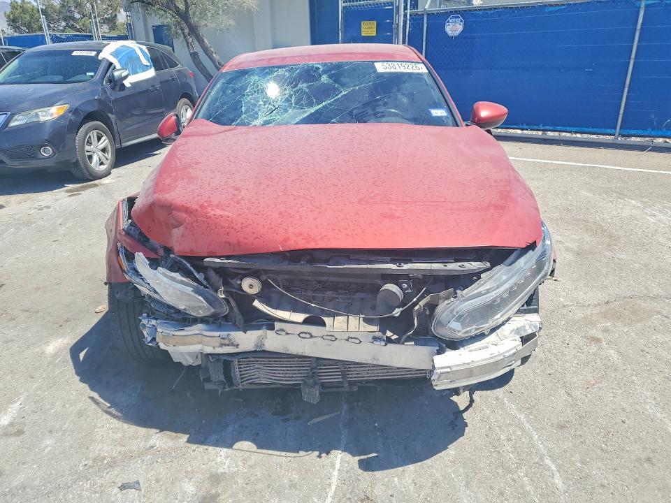 Продажа на аукционе авто 2018 Honda Accord, vin: 1HGCV1F37JA256851, номер лота: 53819226