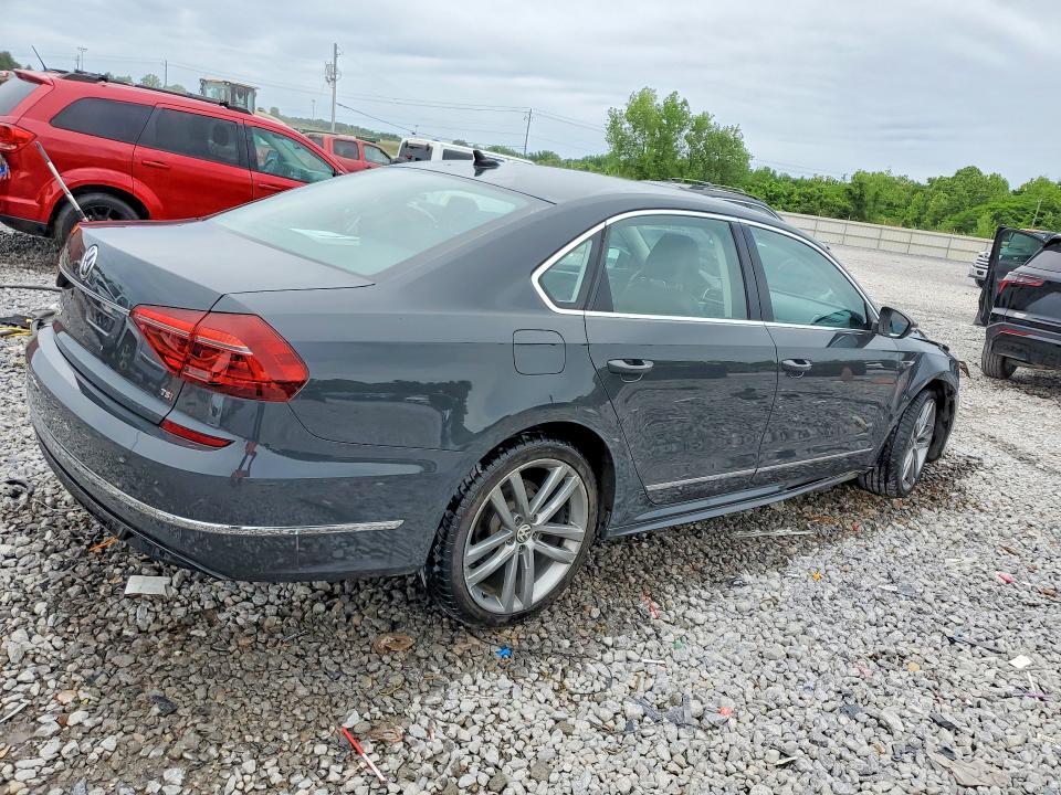 52203086 :رقم المزاد ، 1VWDT7A31HC032439 vin ، 2017 Volkswagen Passat مزاد بيع