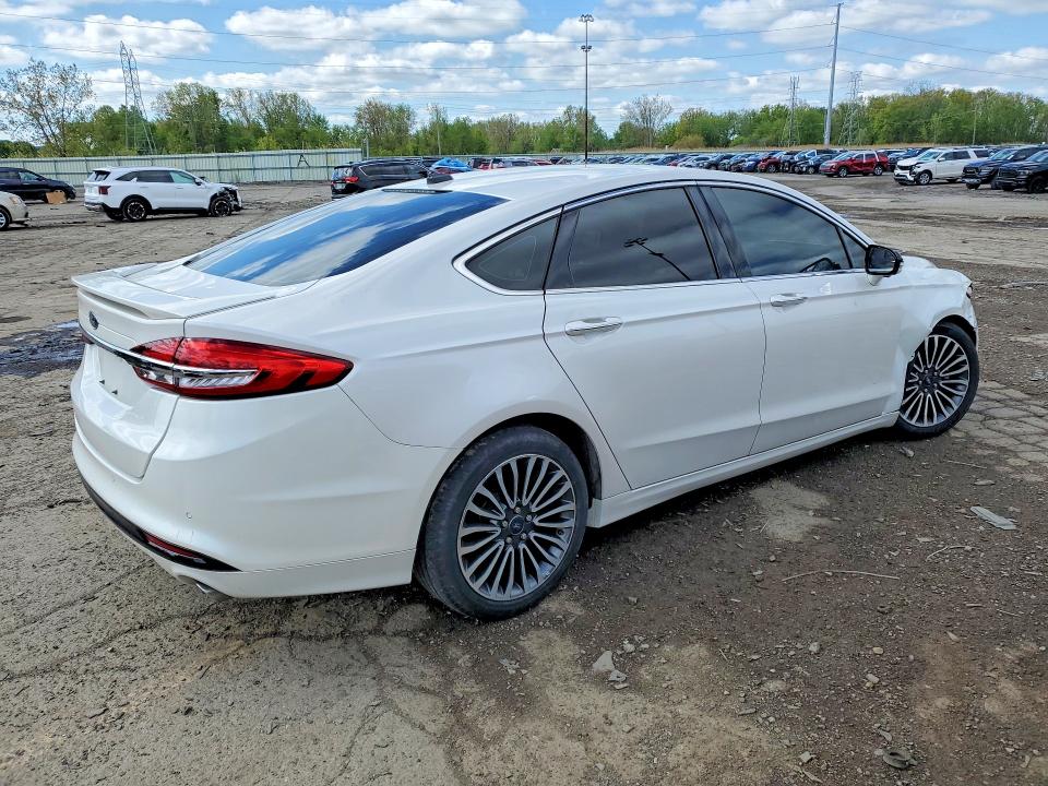 2017 Ford Fusion მანქანა იყიდება აუქციონზე, vin: 3FA6P0RU2HR359802, აუქციონის ნომერი: 51918386