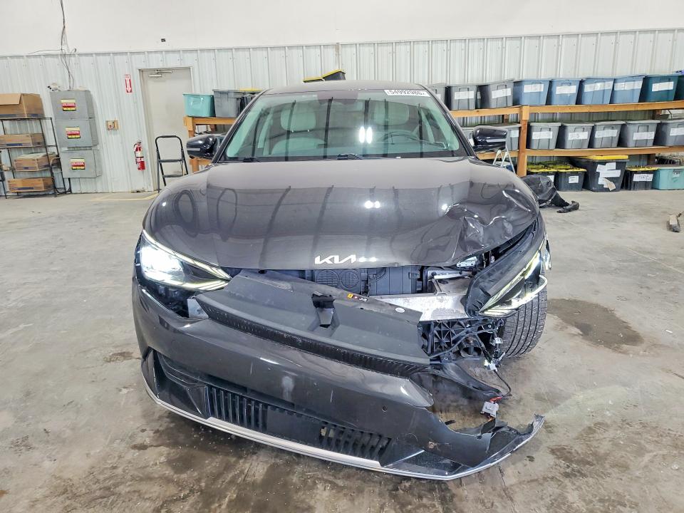 2022 Kia Ev6 მანქანა იყიდება აუქციონზე, vin: KNDC3DLC4N5057569, აუქციონის ნომერი: 54992986
