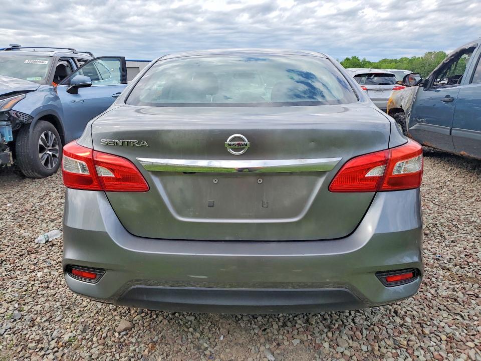 55555796 :رقم المزاد ، 3N1AB7APXJY221585 vin ، 2018 Nissan Sentra مزاد بيع