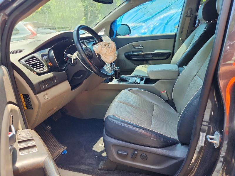52764856 :رقم المزاد ، KNDMC5C15F6018722 vin ، 2015 Kia Sedona مزاد بيع