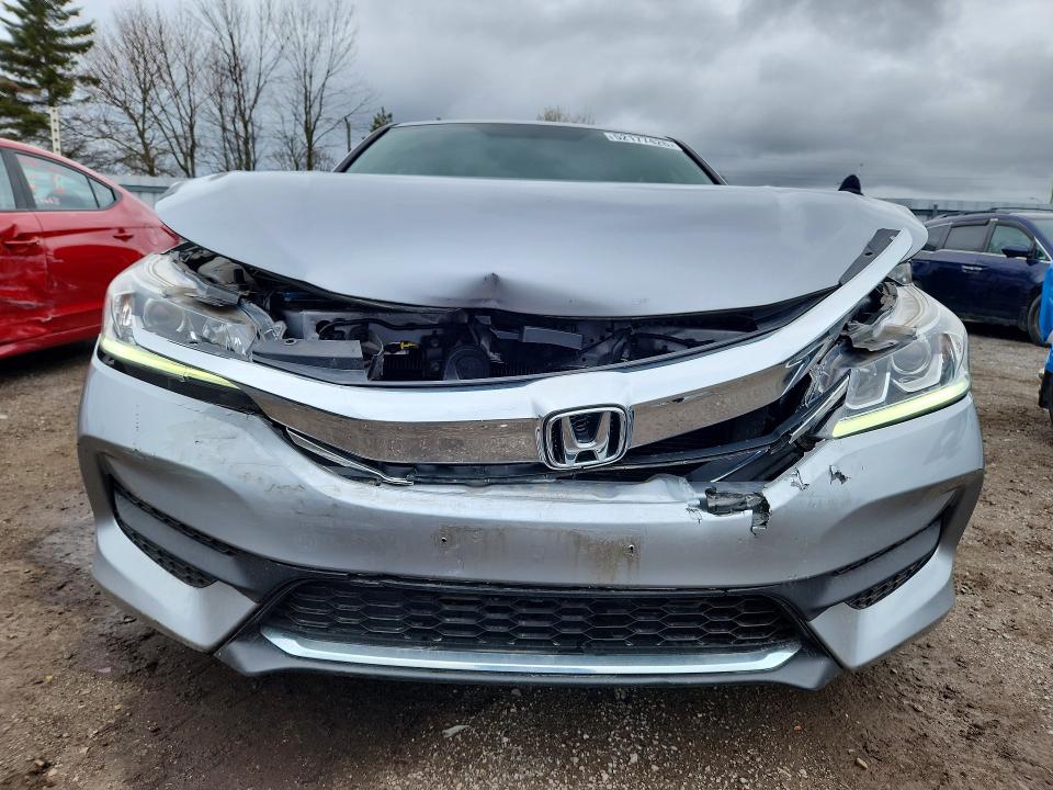 Продажа на аукционе авто 2017 Honda Accord, vin: 1HGCR2F31HA812219, номер лота: 52177426