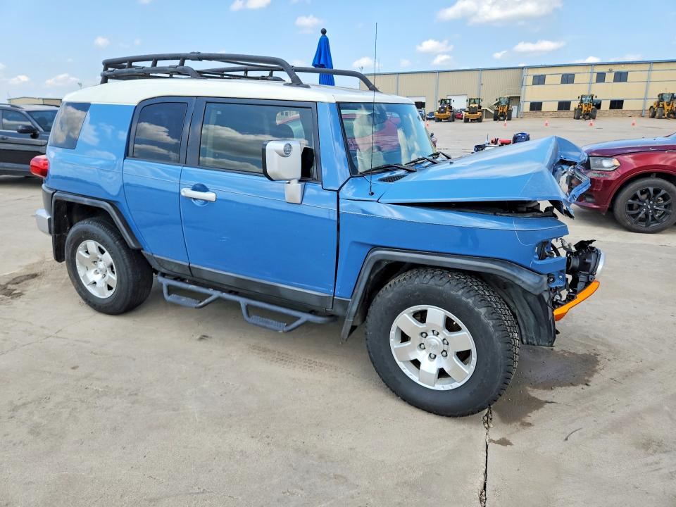 2012 Toyota Fj Cruiser მანქანა იყიდება აუქციონზე, vin: JTEZU4BF0CK012528, აუქციონის ნომერი: 54763826