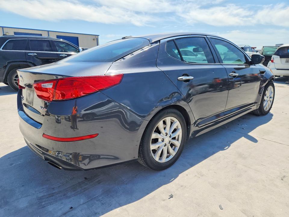 53616306 :رقم المزاد ، 5XXGN4A72FG518704 vin ، 2015 Kia Optima مزاد بيع