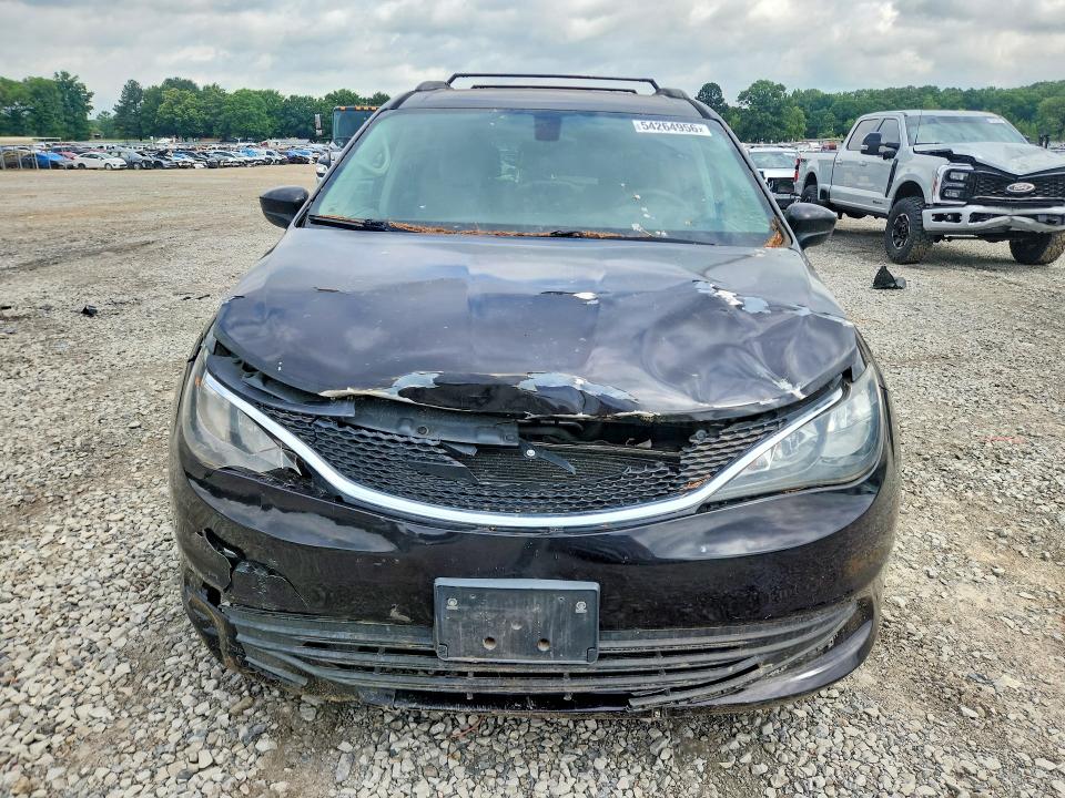 54264956 :رقم المزاد ، 2C4RC1DG8HR642852 vin ، 2017 Chrysler Pacifica مزاد بيع