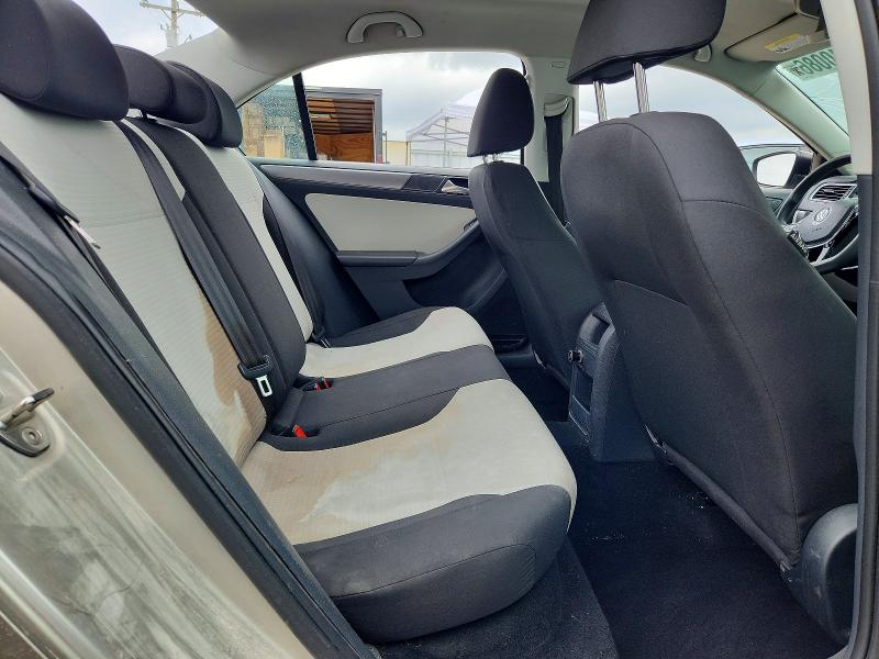 52940086 :رقم المزاد ، 3VWLA7AJ7FM277645 vin ، 2015 Volkswagen Jetta مزاد بيع