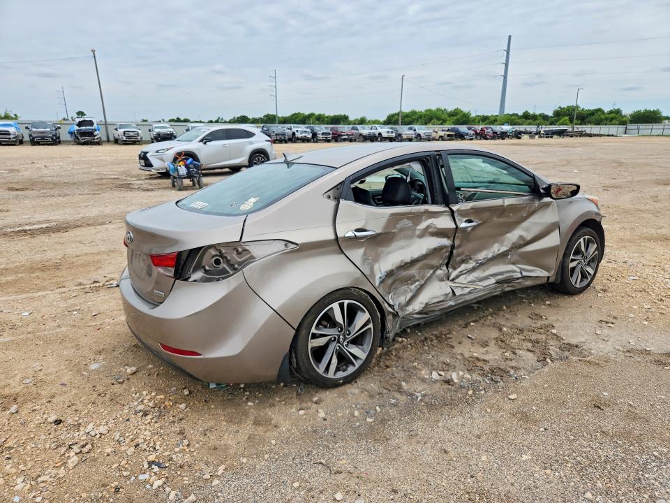 55082446 :رقم المزاد ، 5NPDH4AE9FH618120 vin ، 2015 Hyundai Elantra مزاد بيع