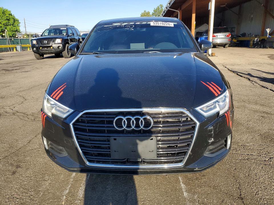 Продажа на аукционе авто 2018 Audi A3, vin: WAUAUGFF3J1045147, номер лота: 53519226