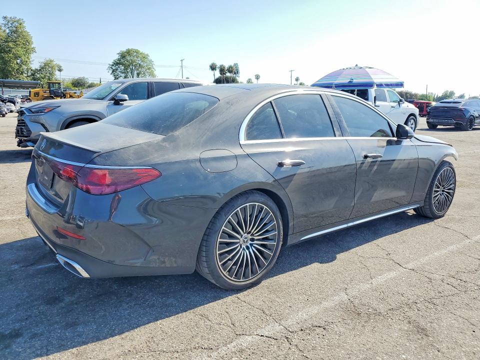 2026 Mercedes-benz E მანქანა იყიდება აუქციონზე, vin: W1KLF4GB1TA238681, აუქციონის ნომერი: 54725746