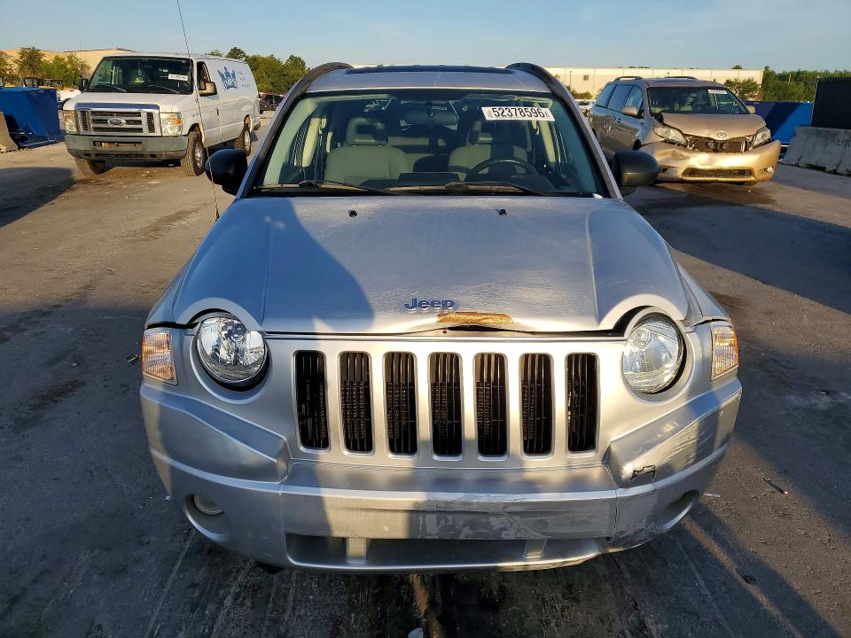 52378596 :رقم المزاد ، 1J8FT47W97D274666 vin ، 2007 Jeep Compass مزاد بيع
