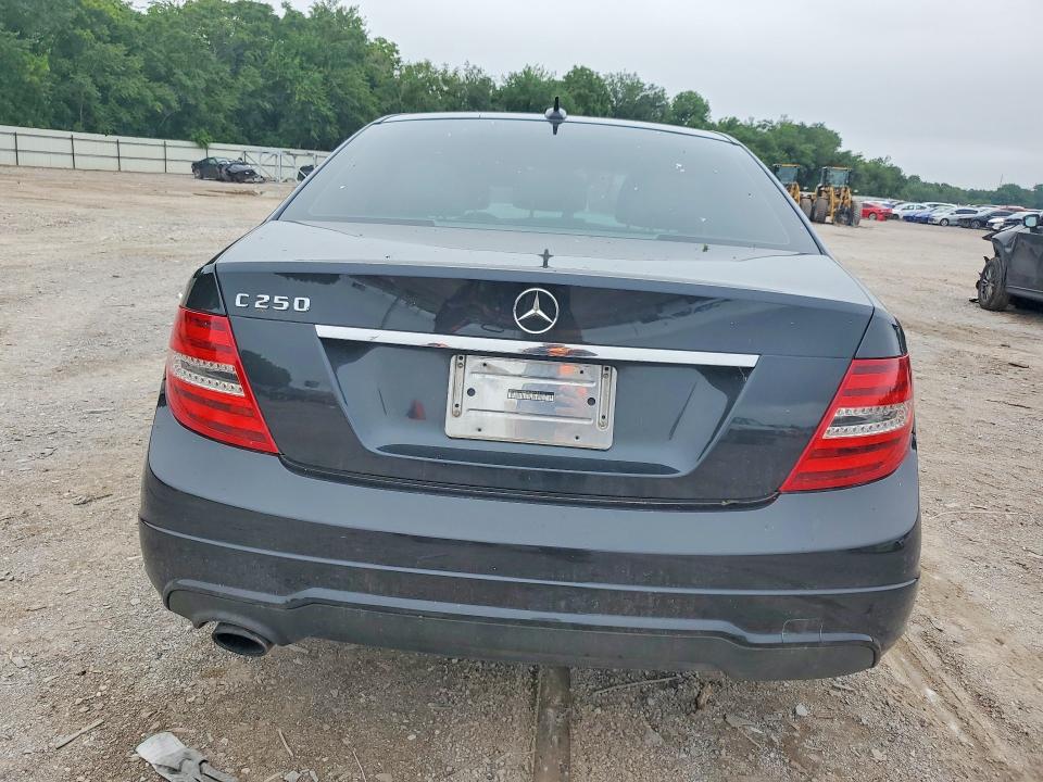 54461676 :رقم المزاد ، WDDGF4HB8CA636454 vin ، 2012 Mercedes-benz C مزاد بيع