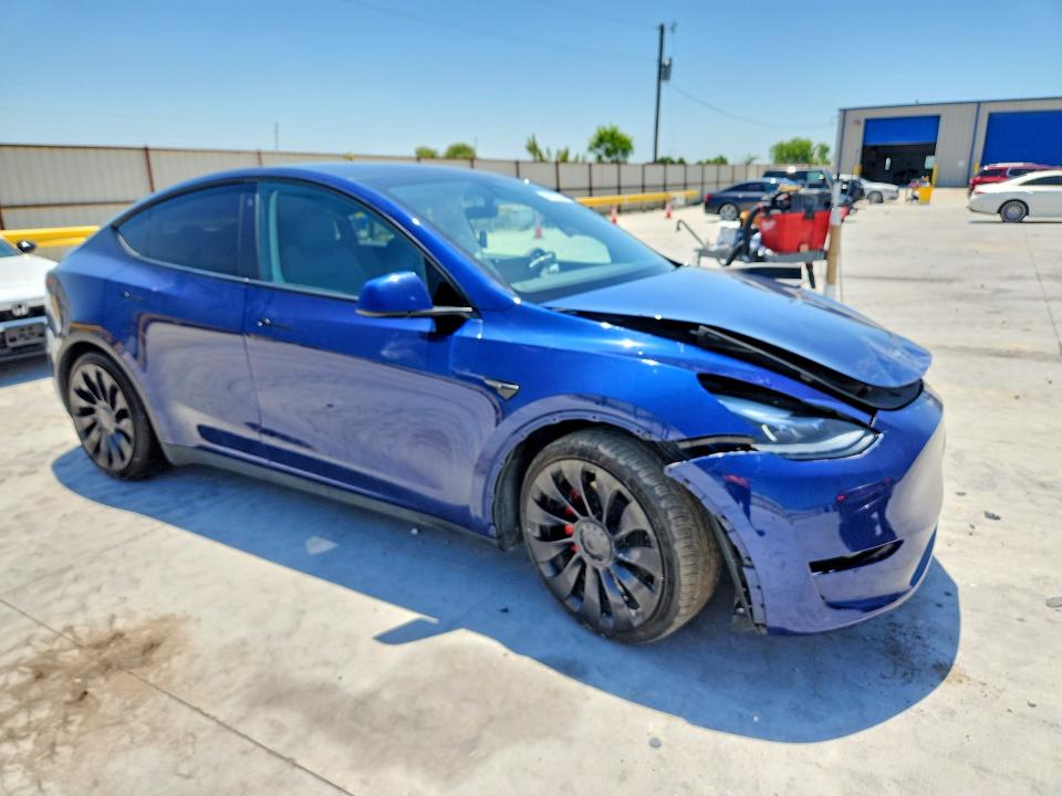 2023 Tesla Model Y მანქანა იყიდება აუქციონზე, vin: 7SAYGDEF6PF641185, აუქციონის ნომერი: 52967256