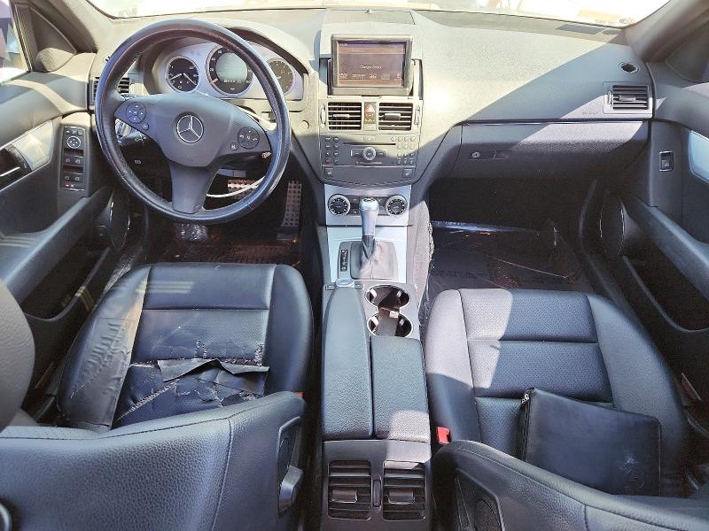 51976636 :رقم المزاد ، WDDGF81X98F159282 vin ، 2008 Mercedes-benz C مزاد بيع