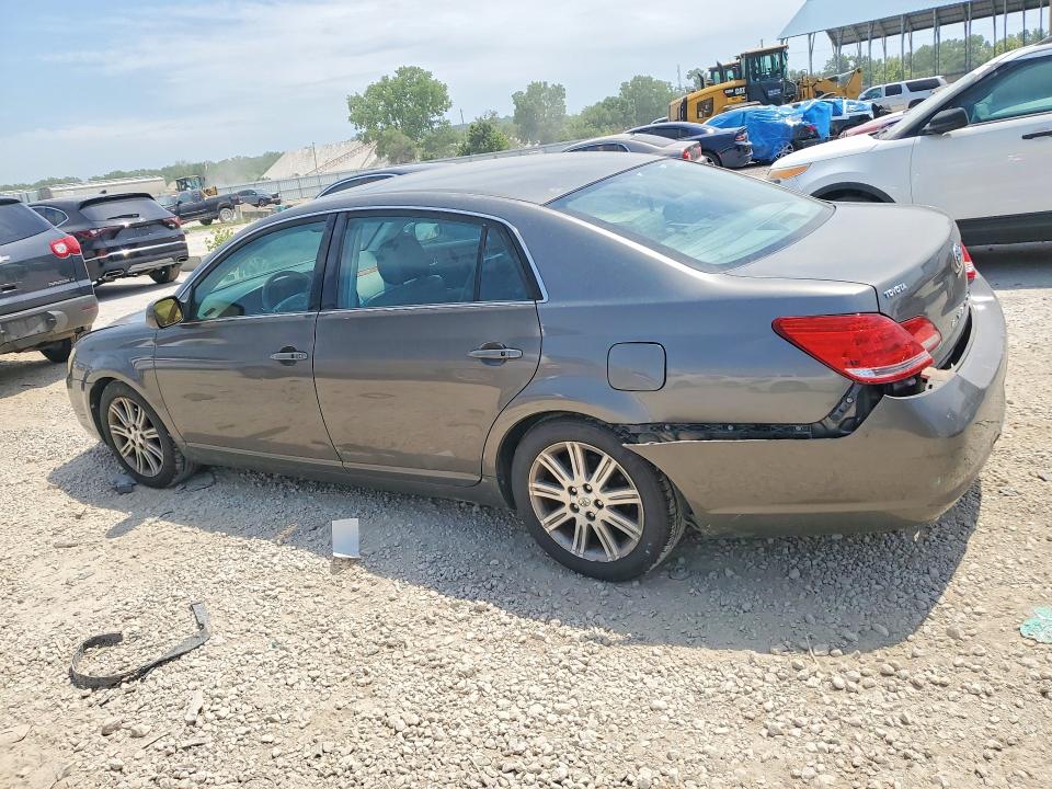 53615746 :رقم المزاد ، 4T1BK36B45U047234 vin ، 2005 Toyota Avalon مزاد بيع