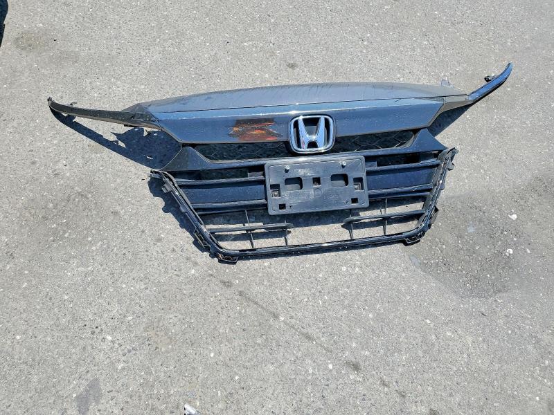 54112296 :رقم المزاد ، 1HGCV1F3XJA011798 vin ، 2018 Honda Accord مزاد بيع