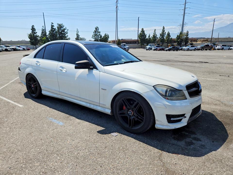 Продажа на аукционе авто 2012 Mercedes-benz C, vin: WDDGF4HB3CA623837, номер лота: 52304076