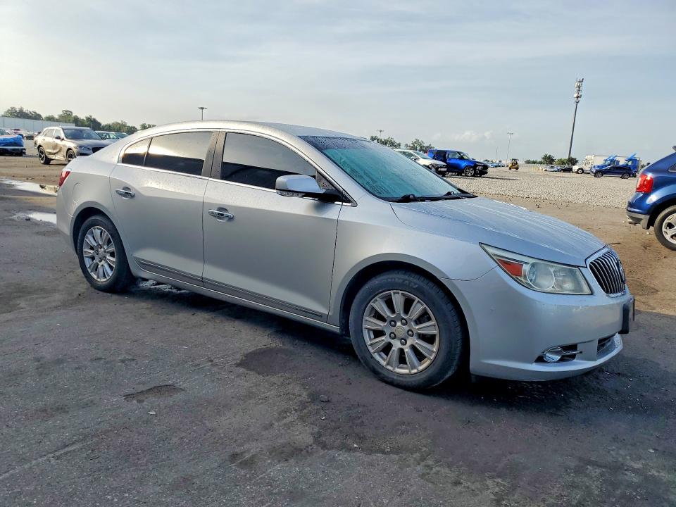 2013 Buick Lacrosse მანქანა იყიდება აუქციონზე, vin: 1G4GC5ER7DF252353, აუქციონის ნომერი: 55220616