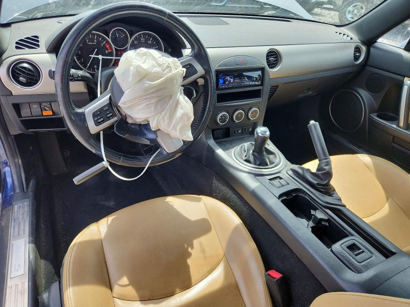 55417846 :رقم المزاد ، JM1NC2NF3B0214196 vin ، 2011 Mazda Mx-5 Miata مزاد بيع