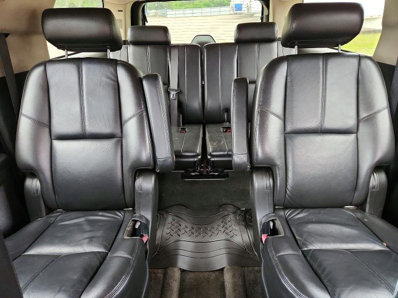 2008 Chevrolet Suburban მანქანა იყიდება აუქციონზე, vin: 3GNFK16318G202713, აუქციონის ნომერი: 52866216