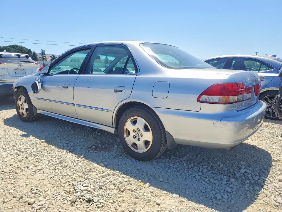 54180186 :رقم المزاد ، 1HGCG16592A070399 vin ، 2002 Honda Accord مزاد بيع