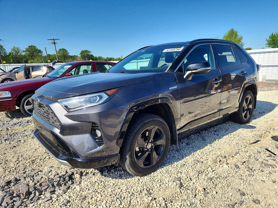 Auction sale of the 2021 Toyota Rav4, vin: 2T3E6RFV0MW014008, lot number: 52448256