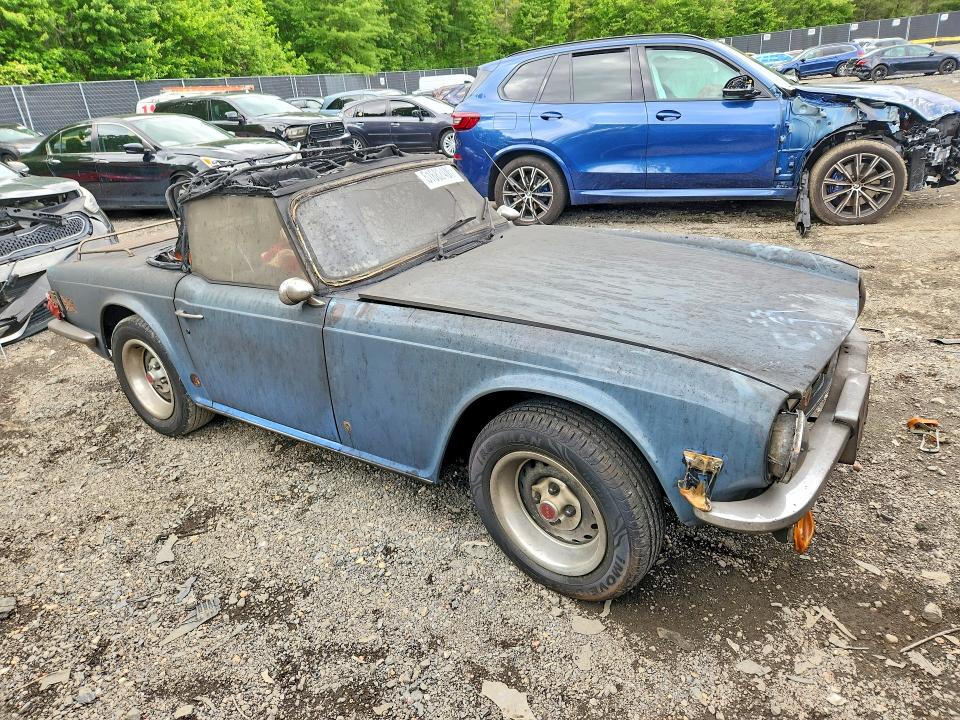 54869556 :رقم المزاد ، CF52089U0 vin ، 1976 Triumph Car Tr6c Trophy 650 مزاد بيع